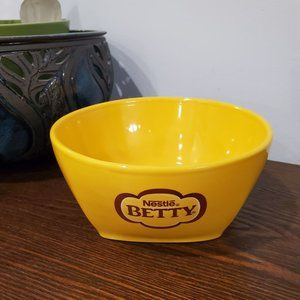 Vintage Nestle Betty Sweetened Condensed Milk Promotional Cereal Bowl Yellow